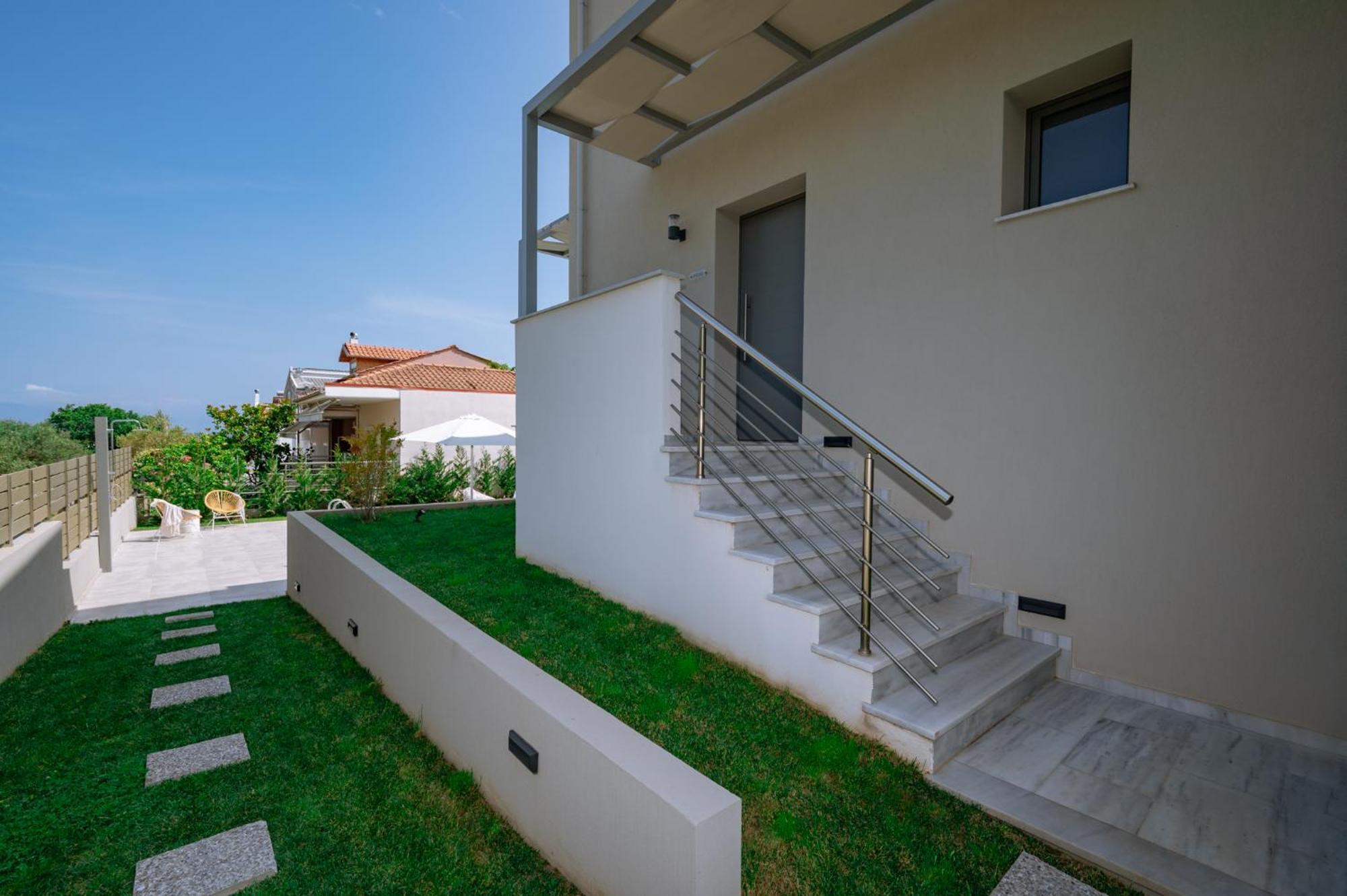 Arodo Suites Nea Iraklitsa Exterior foto
